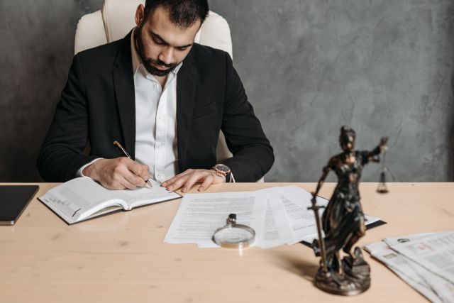 Steps To Take If You Are Under Investigation Or Charged