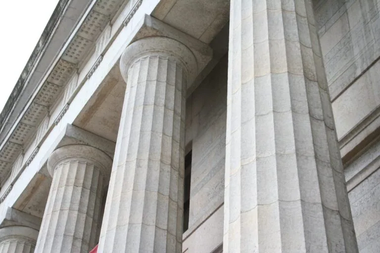 federal defense lawyer nassau county title